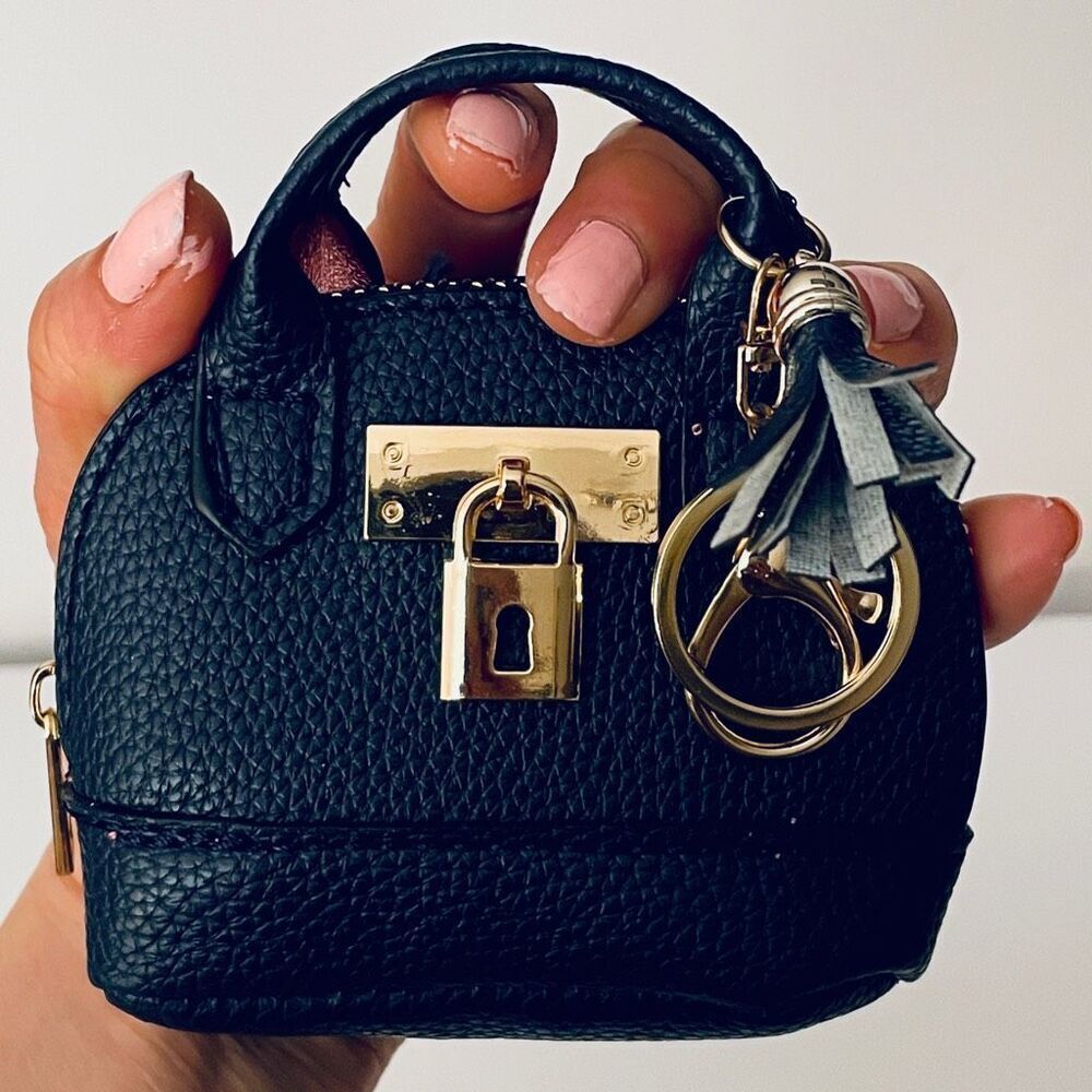 NWT Gorgeous Black Pu Leather Purse Bag Charm Lobster Keyring Keyring Keyholder!